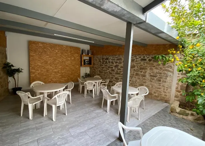 Local Dos Reis ファームステイ *